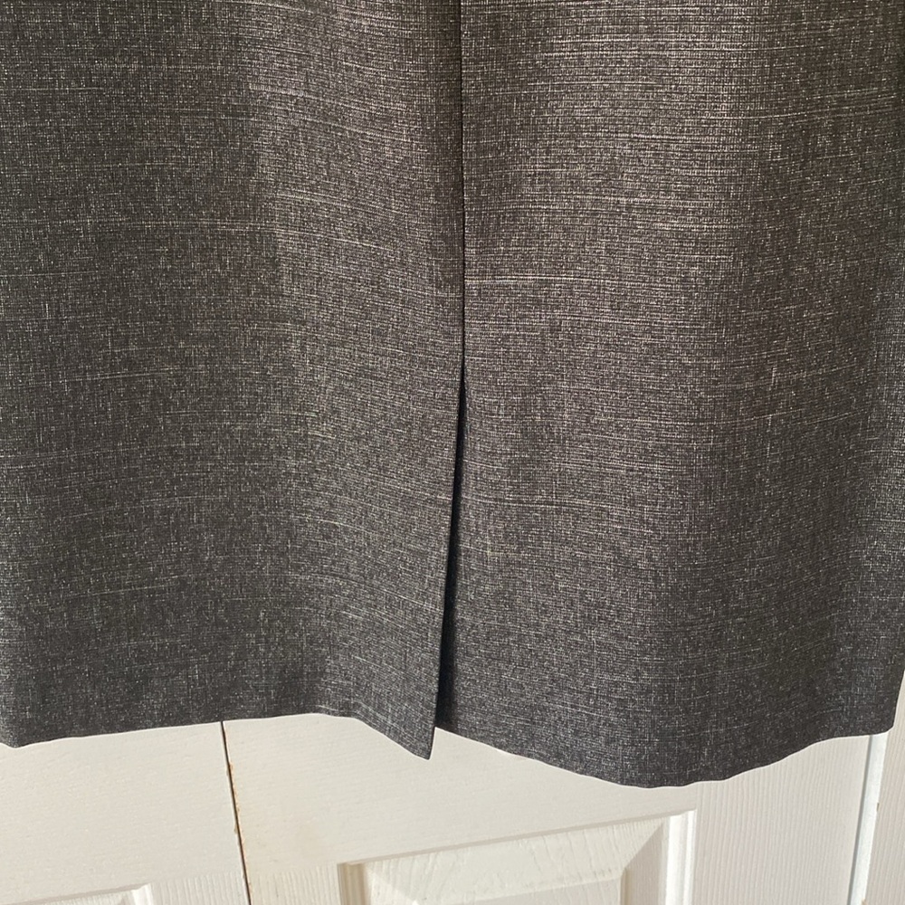 Ladies dress - Picture 4 of 8